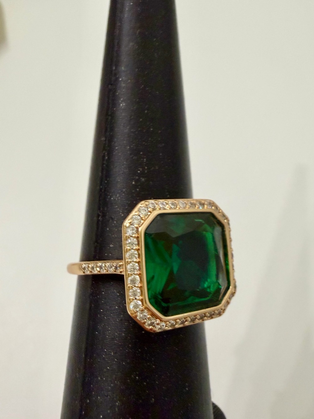 BP emerald stone on matte gold plating